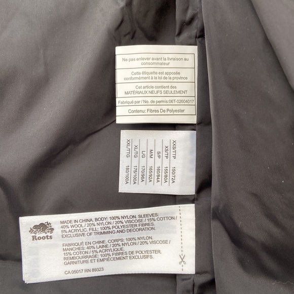 Roots classic cabin sweater size S - Picture 7 of 8